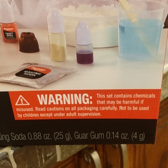 Discovery #Mindblown Ultimate Science Experiment Kit, 17 Piece Set - Picture 3 of 6